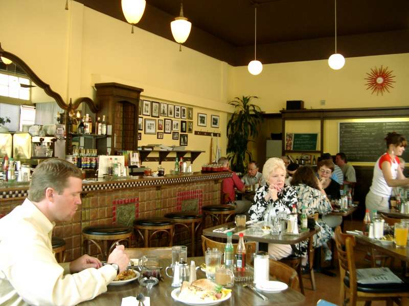 img_3502-2-zells_cafe